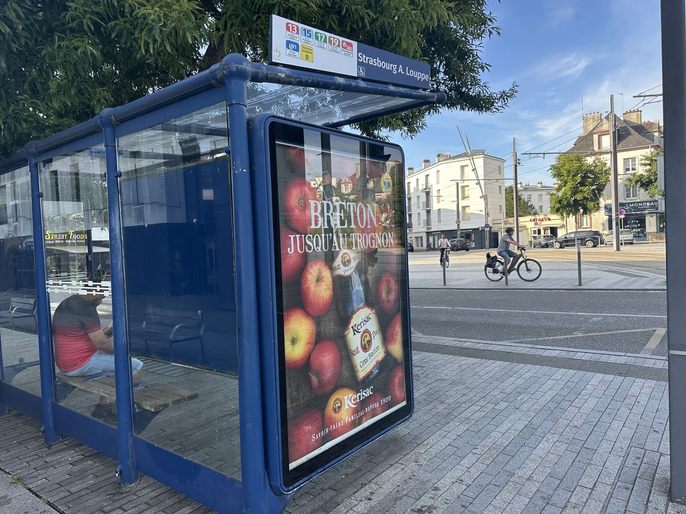 L'abribus Strasbourg A. Louppe à Brest