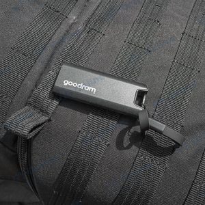 Disque Dur Externe Goodram SSD M.2 USB-C MOVE RIDGE (2To) - SSDR-GMRE-02T-K0 — vue 2